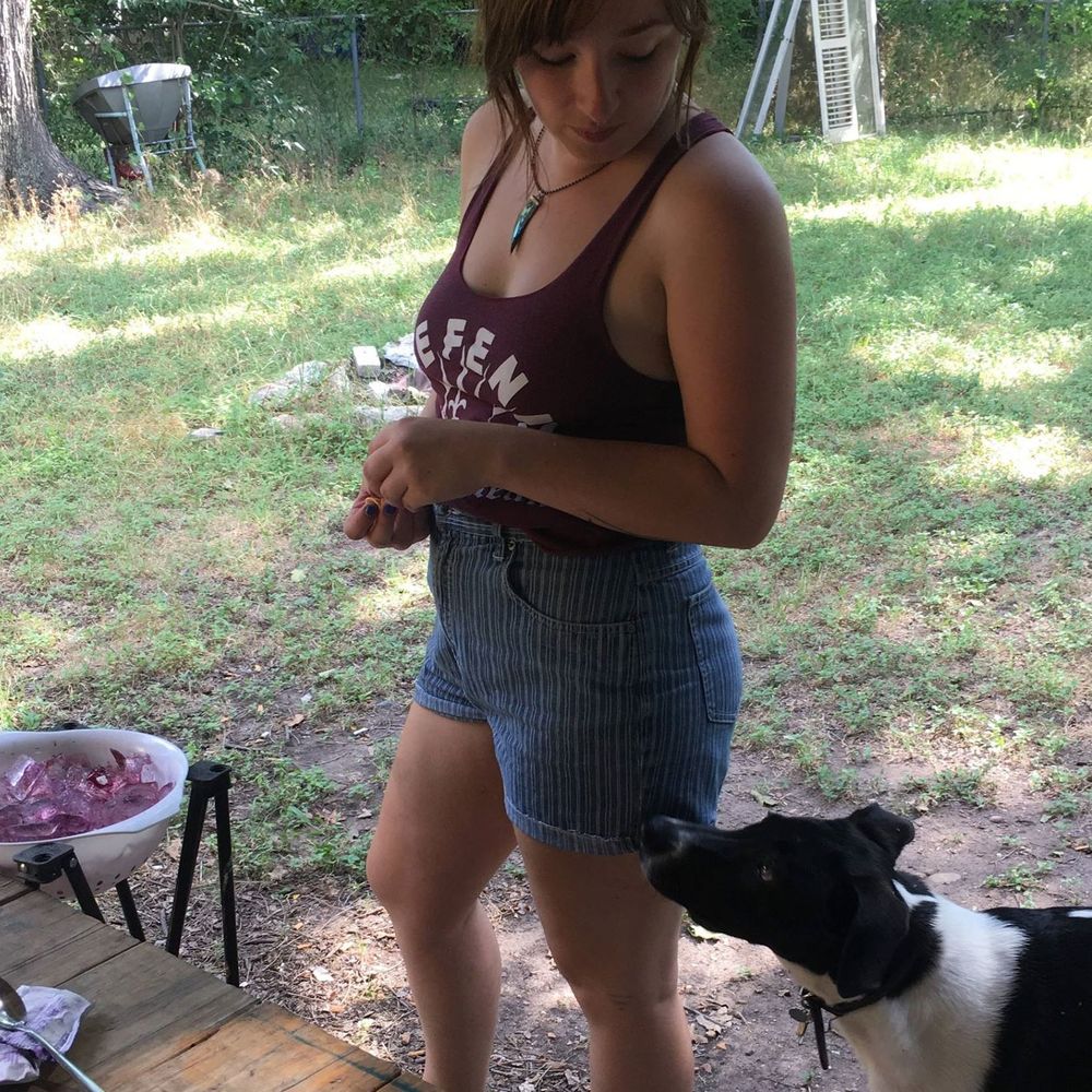 Meet your Posher, Olivia